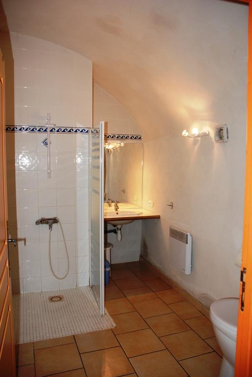 B&B Les Jardins Du Mas Evesque Rousson (Gard) Quarto foto