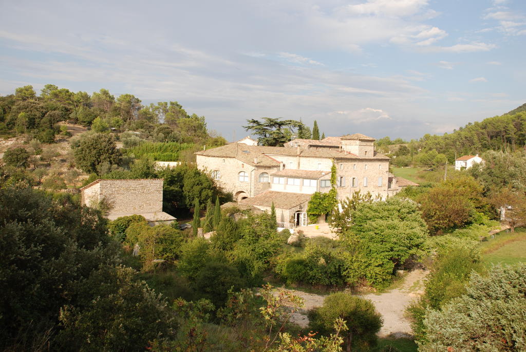 B&B Les Jardins Du Mas Evesque Rousson (Gard) Quarto foto